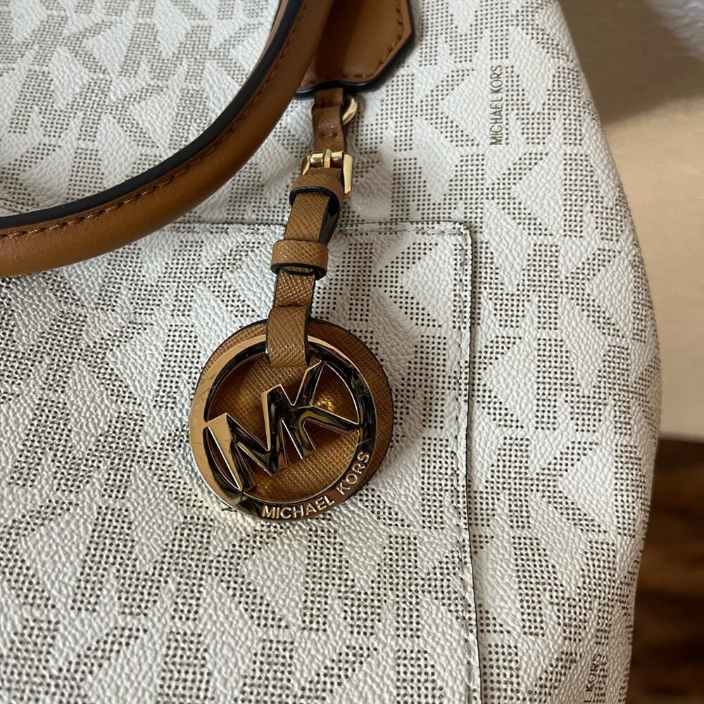 Michael Kors Greenwich large vanilla MK logo handbag crossbody Casual Office - Picture 9 of 12